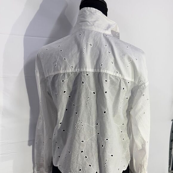 A new day 100% Cotton Eyelet Long Sleeve Button-Down Shirt - EUC - Picture 6 of 15